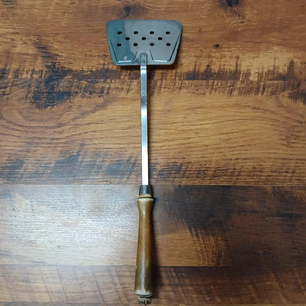 Vintage Ekco Wide Slotted Large Spatula Flipper Meat Chicken Lifter Chrome Wood